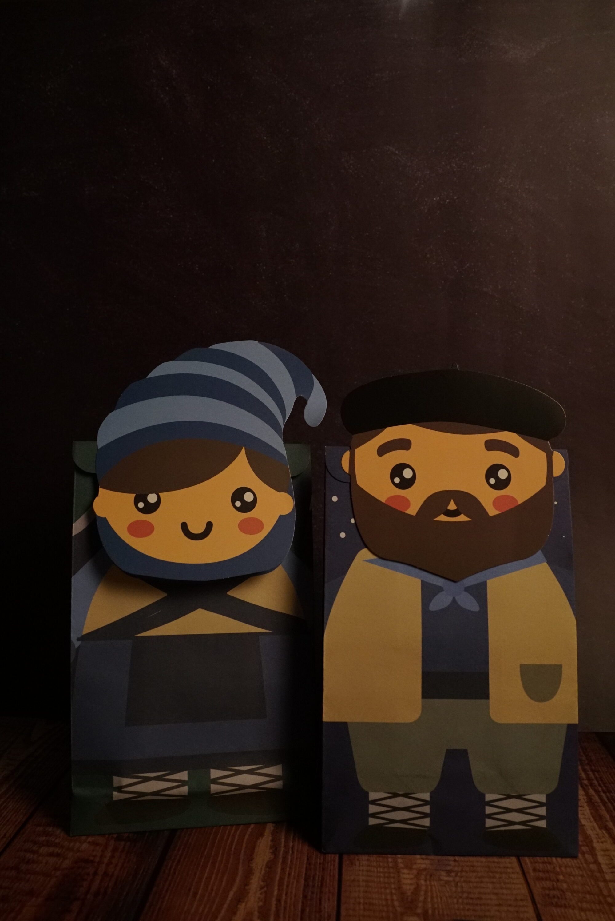 Opari-poltsa – Olentzero, Mari Domingi eta astoa | Bolsas de papel de regalo – Olentzero, Mari Domingi y Burro